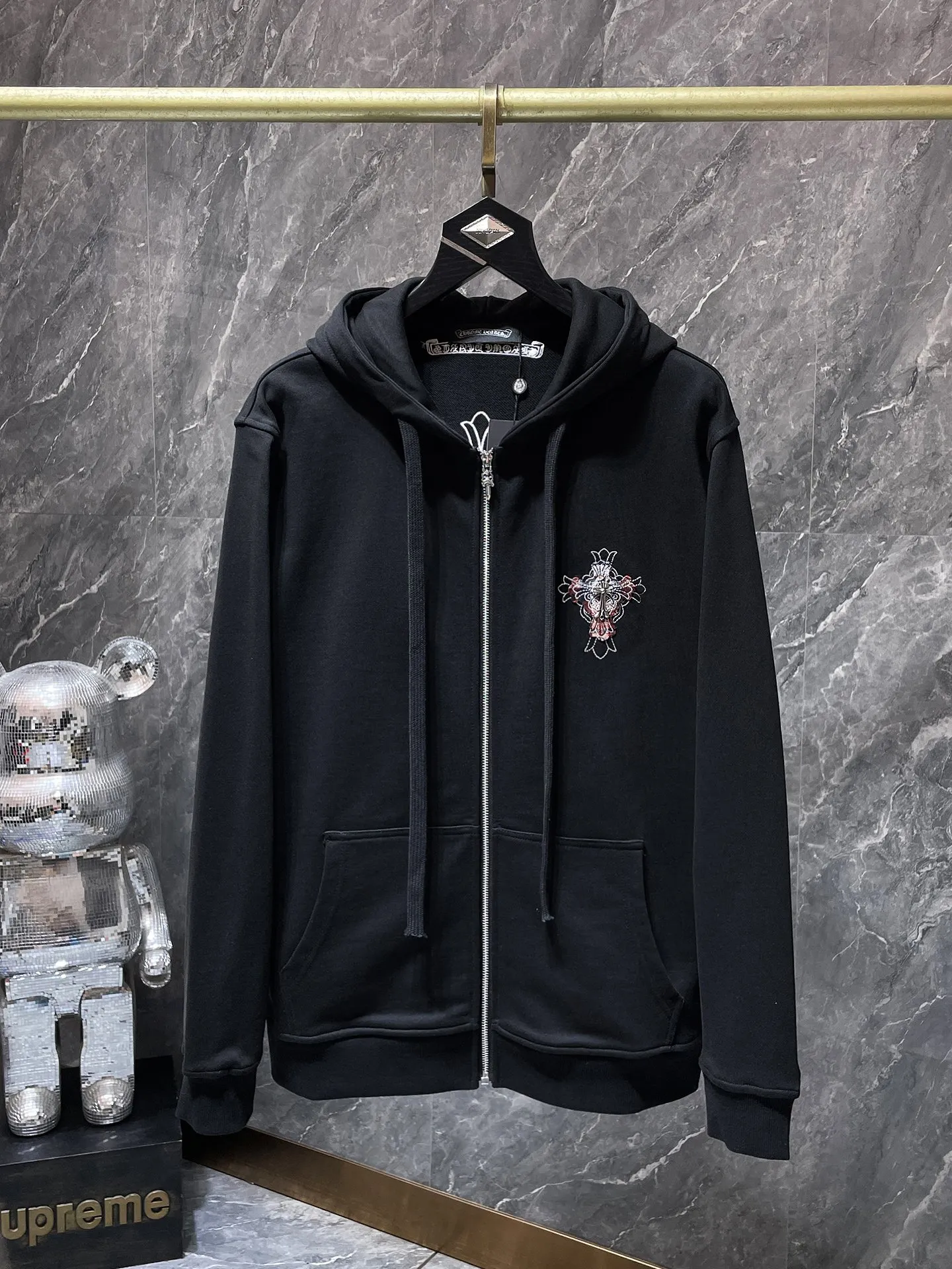 P270 Chrome Hearts Autumn and Winter 2025 Counter Synchronization Chrome Cross Heavy Industry Handmade Patch Embroidered Willow Hooded Sweatshirt Improved Customized Version 1:1 High Weight High Quality Fabric Recommended Color: White Black Size: S, M, L, XL